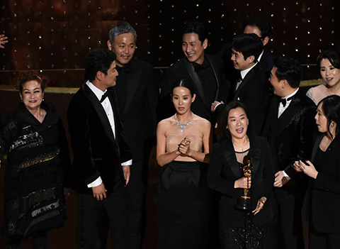 Imagen de La productora surcoreana de Parásitos se dispara en Bolsa tras su éxito en los Oscar